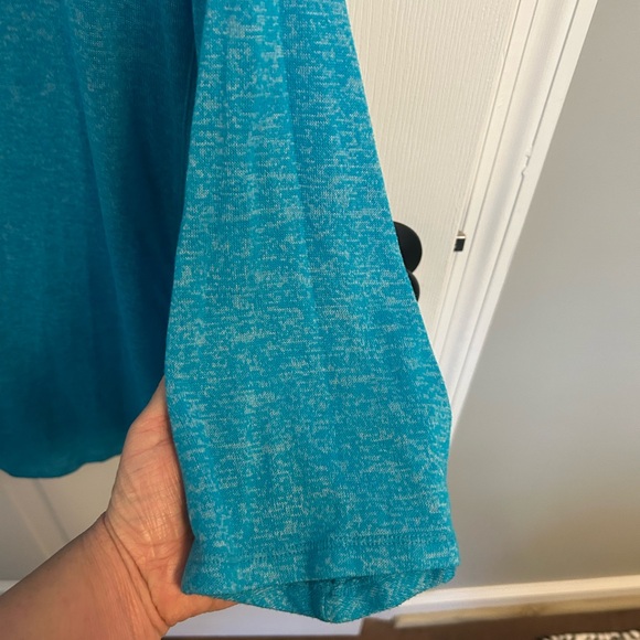 Danskin Now Blue Top - Picture 4 of 5